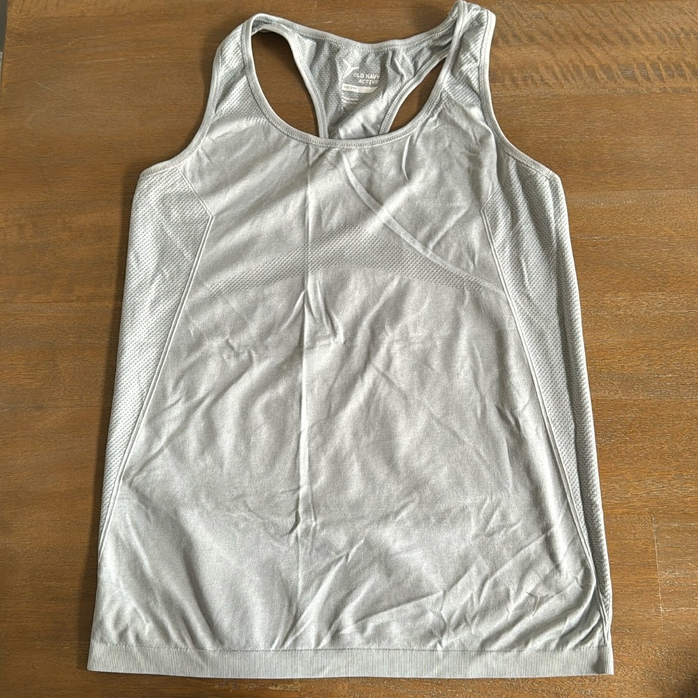 Old Navy Active go-dry workout tank, silver